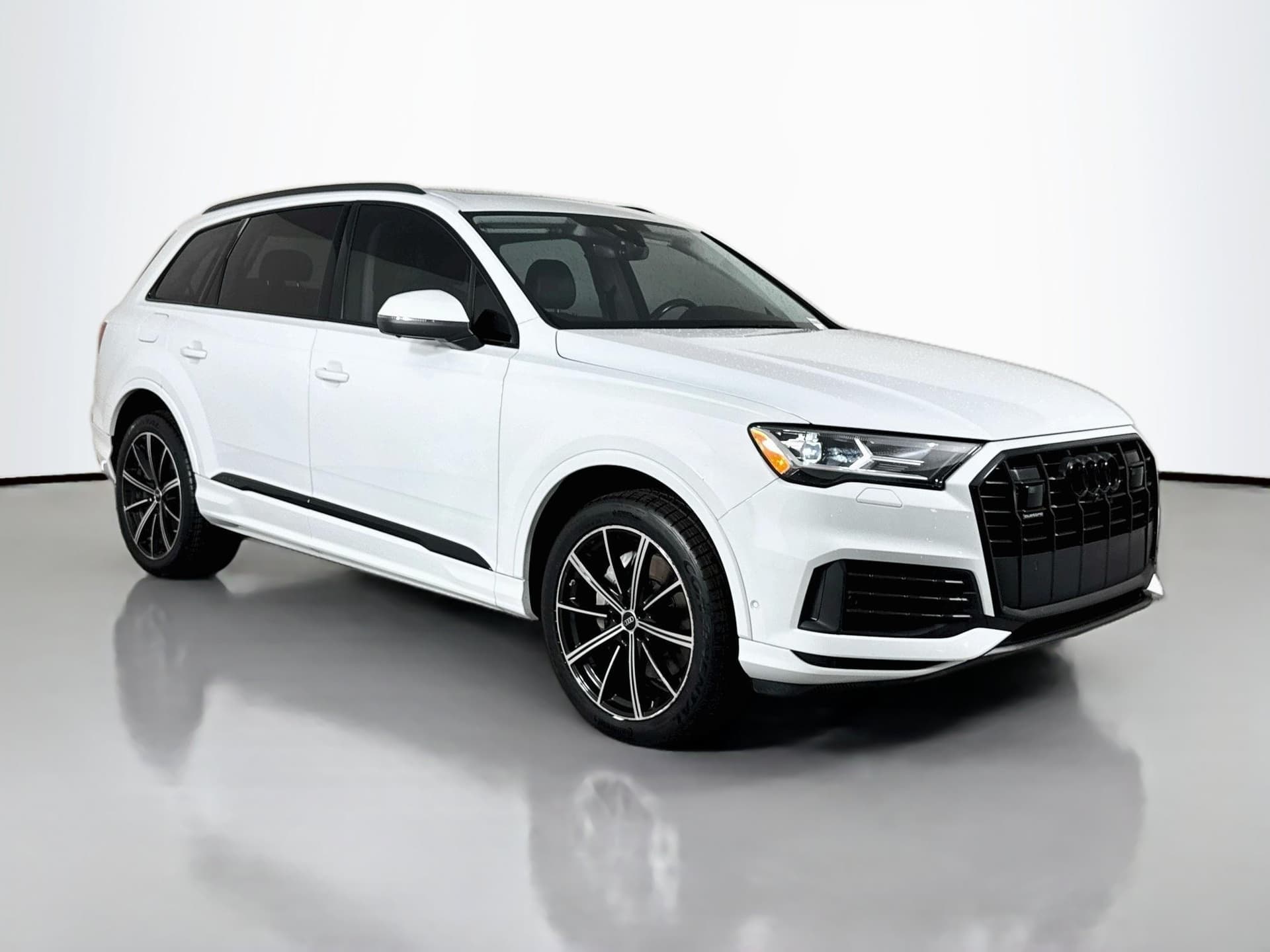 2023 Audi Q7 Premium Plus — photo 1 of 39