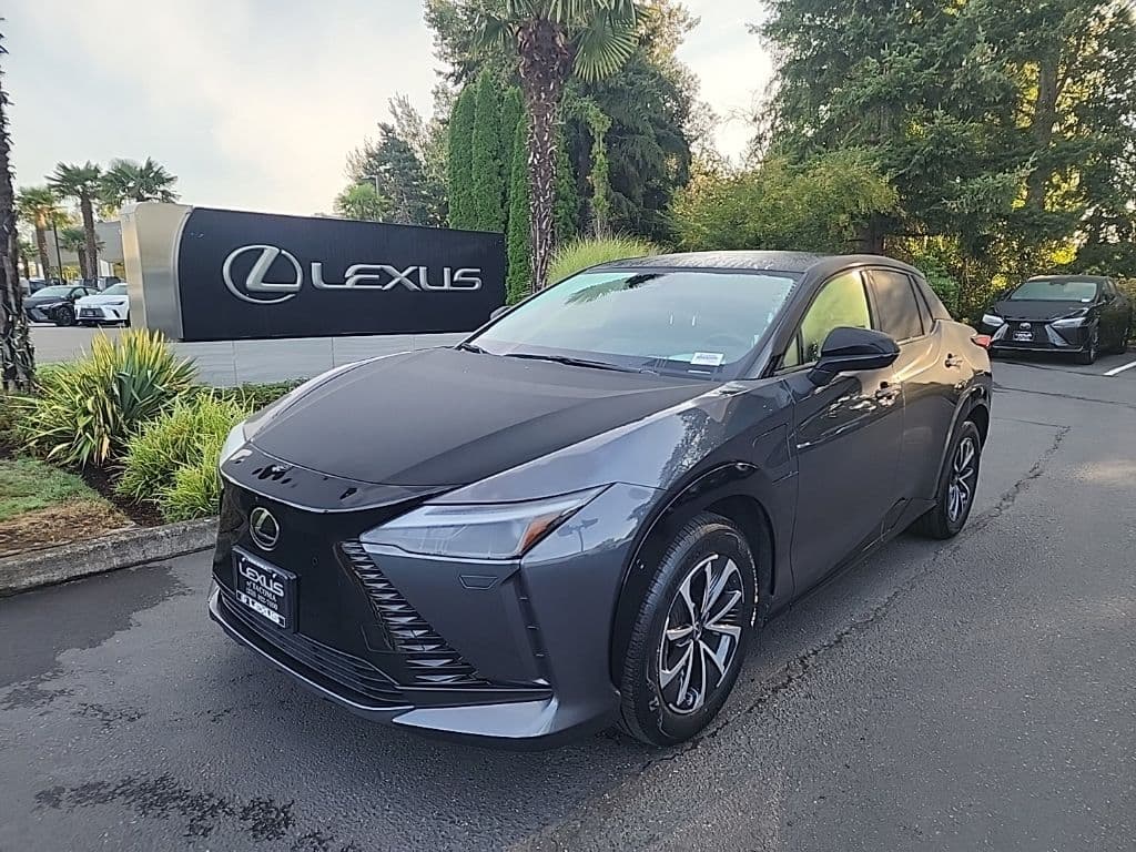 2023 Lexus RZ RZ 450e Premium — photo 1 of 30