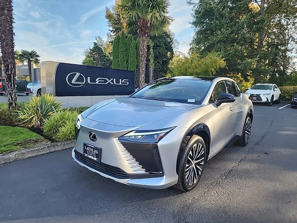 2023 Lexus RZ Base — photo 1 of 30