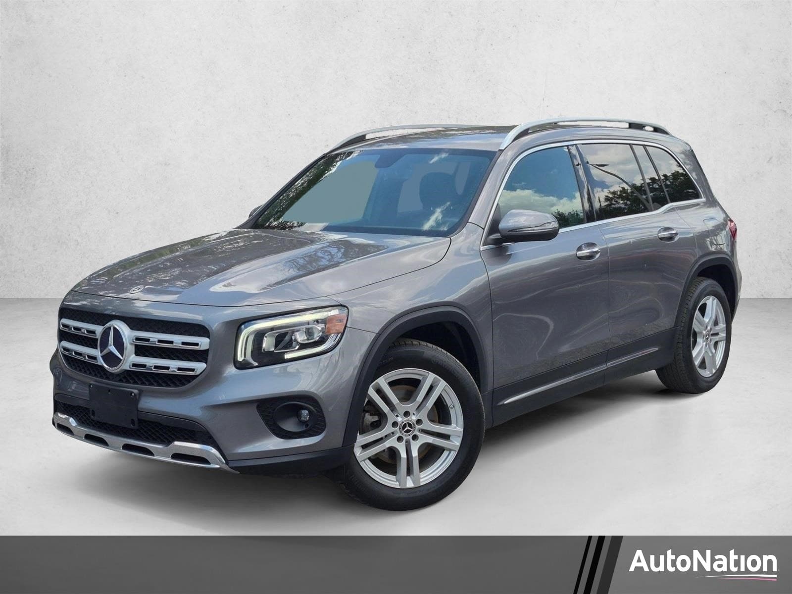2021 Mercedes-Benz GLB Base — photo 1 of 23