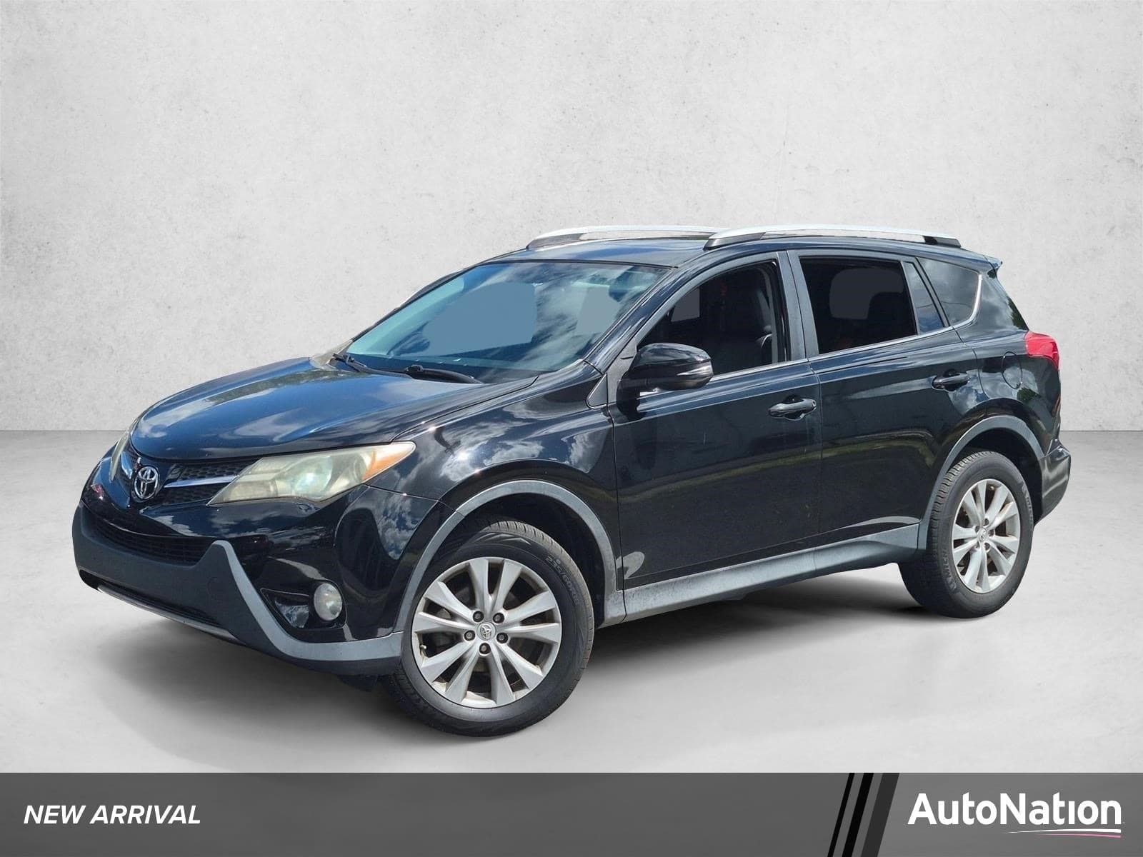 2015 Toyota RAV4 Limited — photo 1 of 16