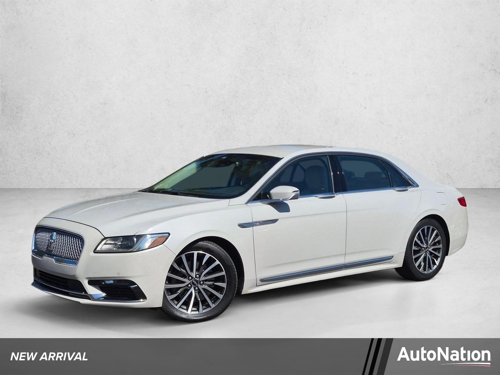 2020 Lincoln Continental Standard — photo 1 of 14