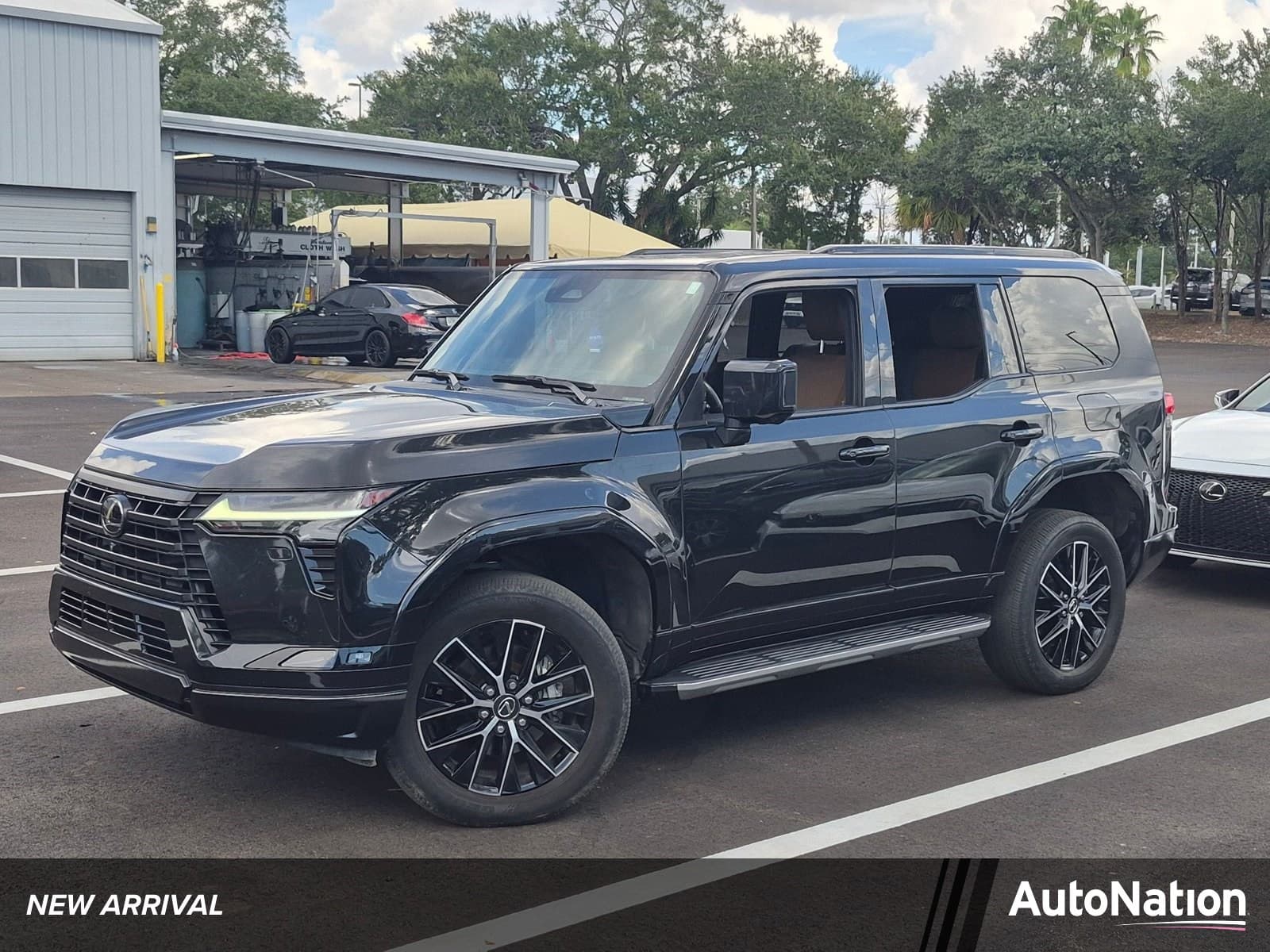 2024 Lexus GX Base — photo 1 of 16