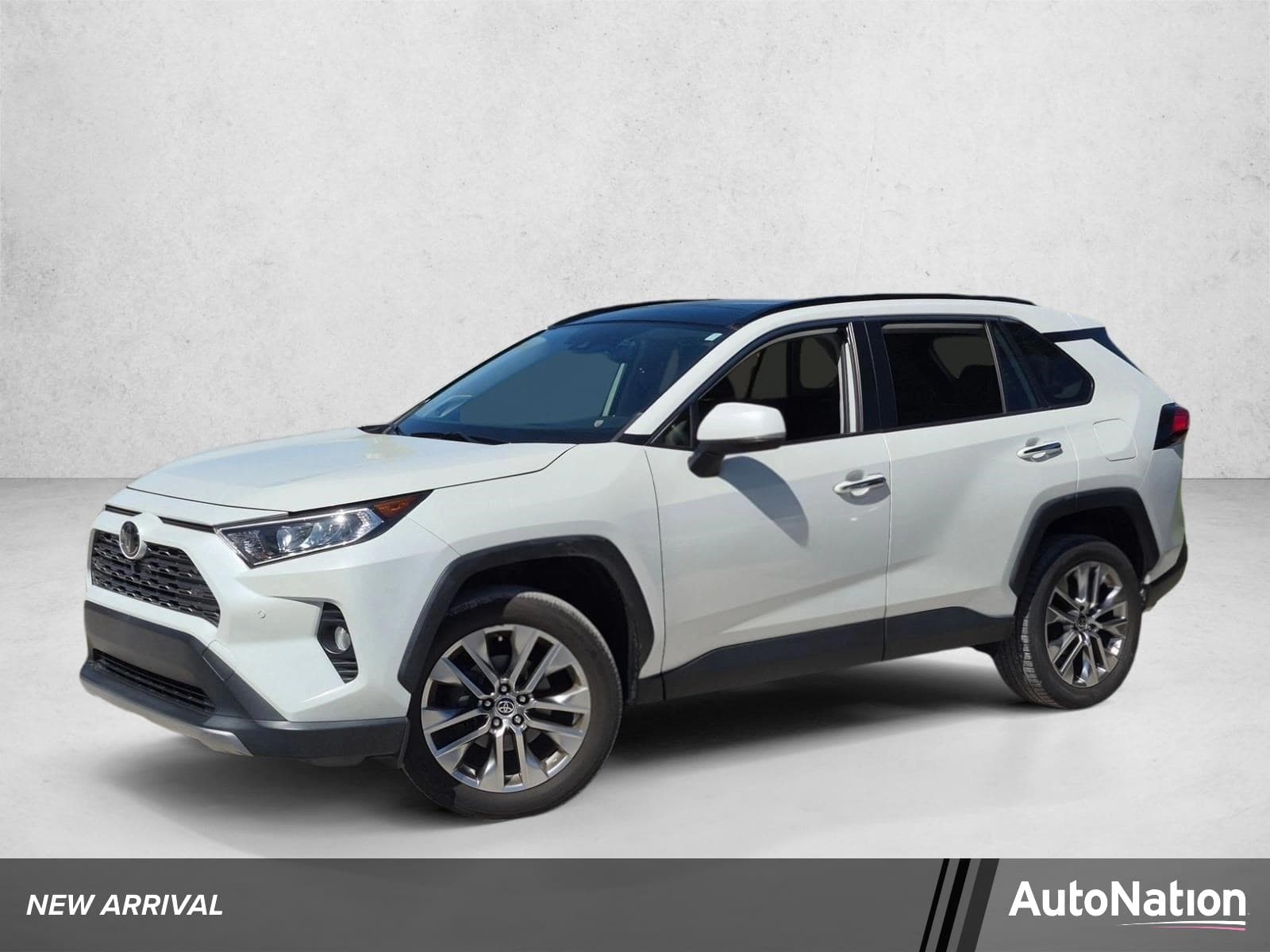 2021 Toyota RAV4 Limited — photo 1 of 16