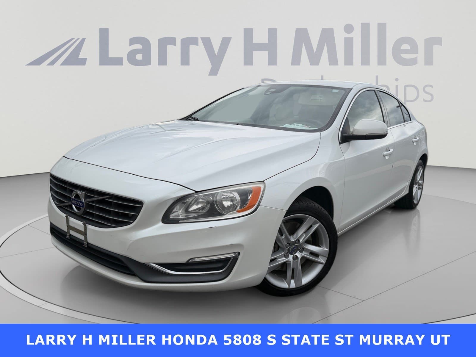 2014 Volvo S60 T5 — photo 1 of 32