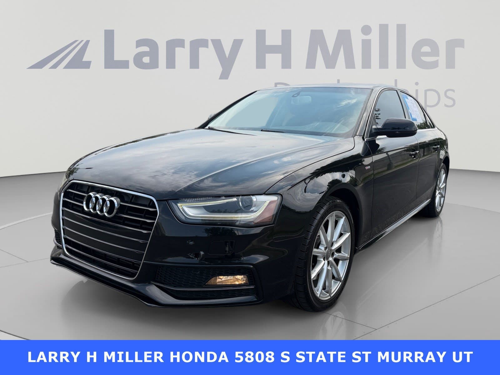 2016 Audi A4 Premium — photo 1 of 32