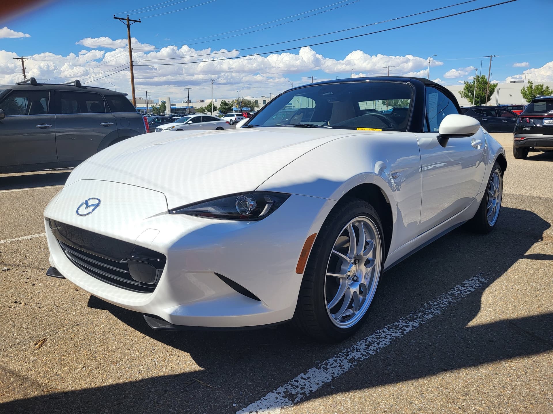 2024 Mazda MX-5 Miata Grand Touring — photo 1 of 31