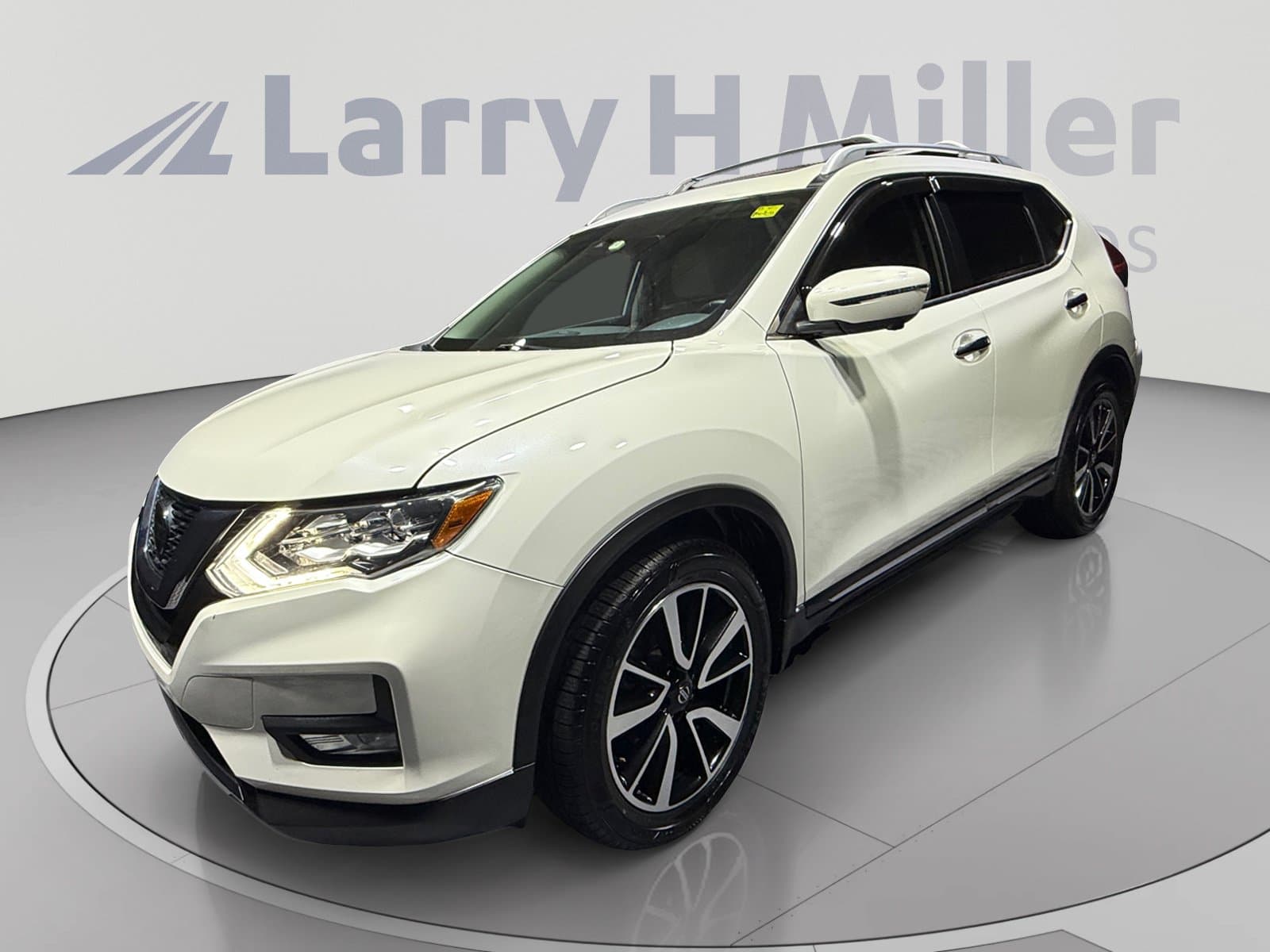 2018 Nissan Rogue SL — photo 1 of 35