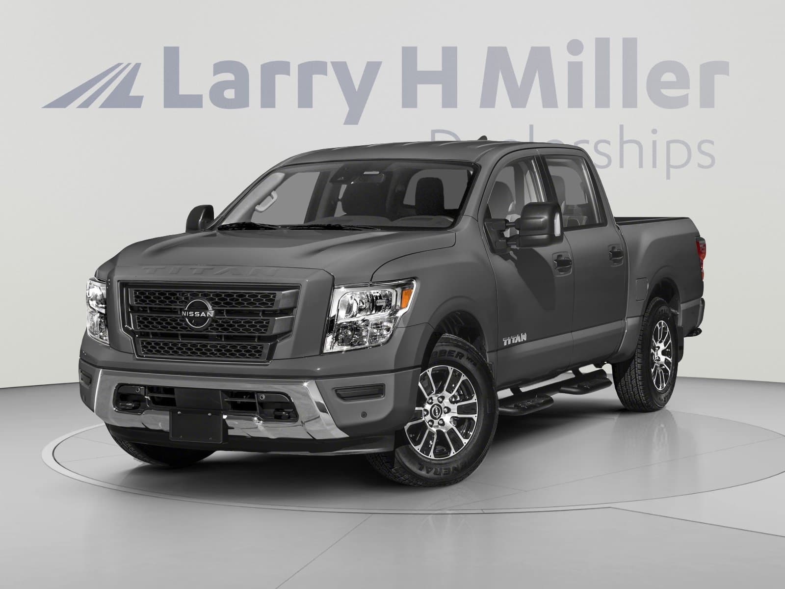 2023 Nissan Titan Base — photo 1 of 11