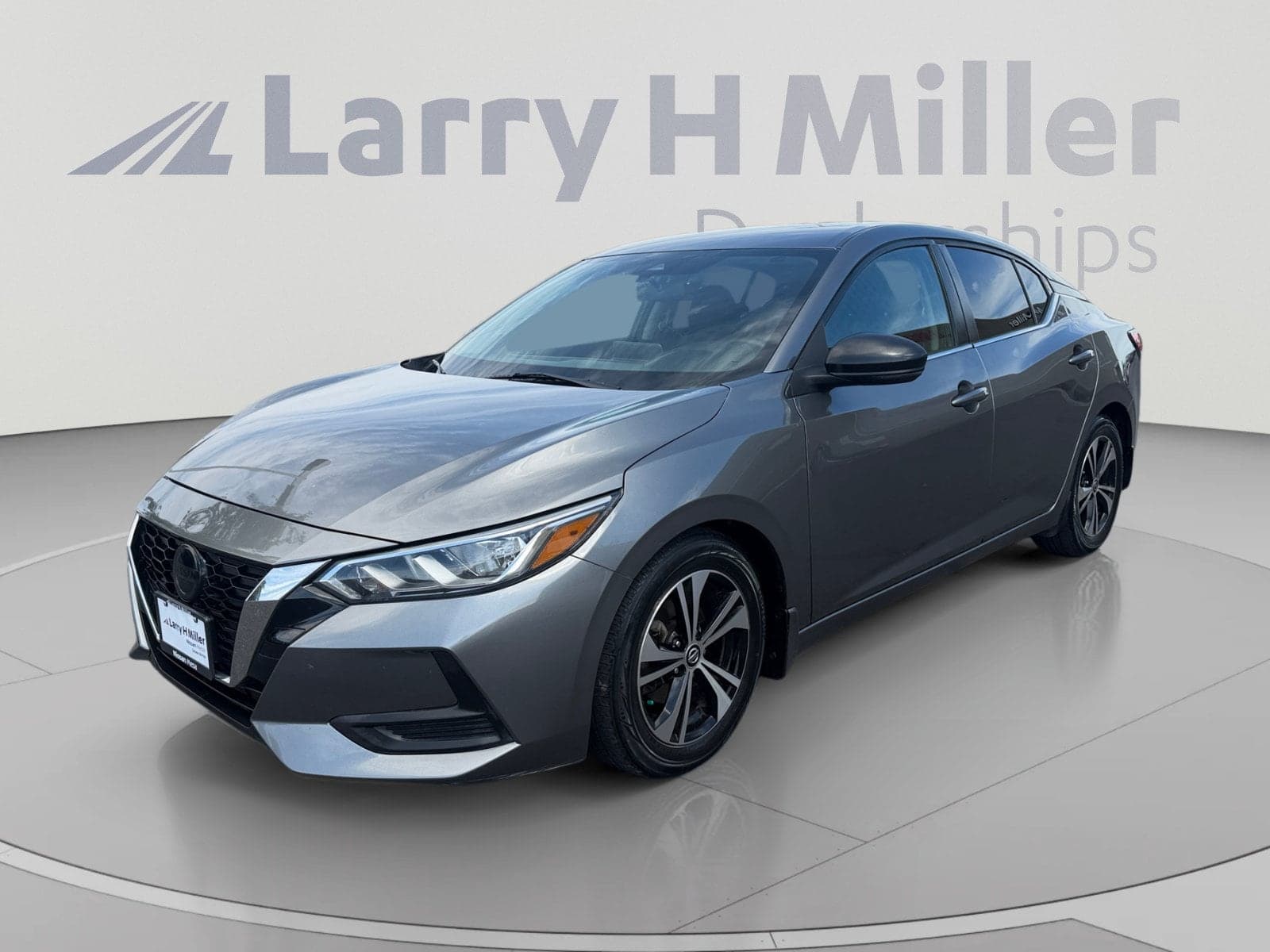 2020 Nissan Sentra SV — photo 1 of 35