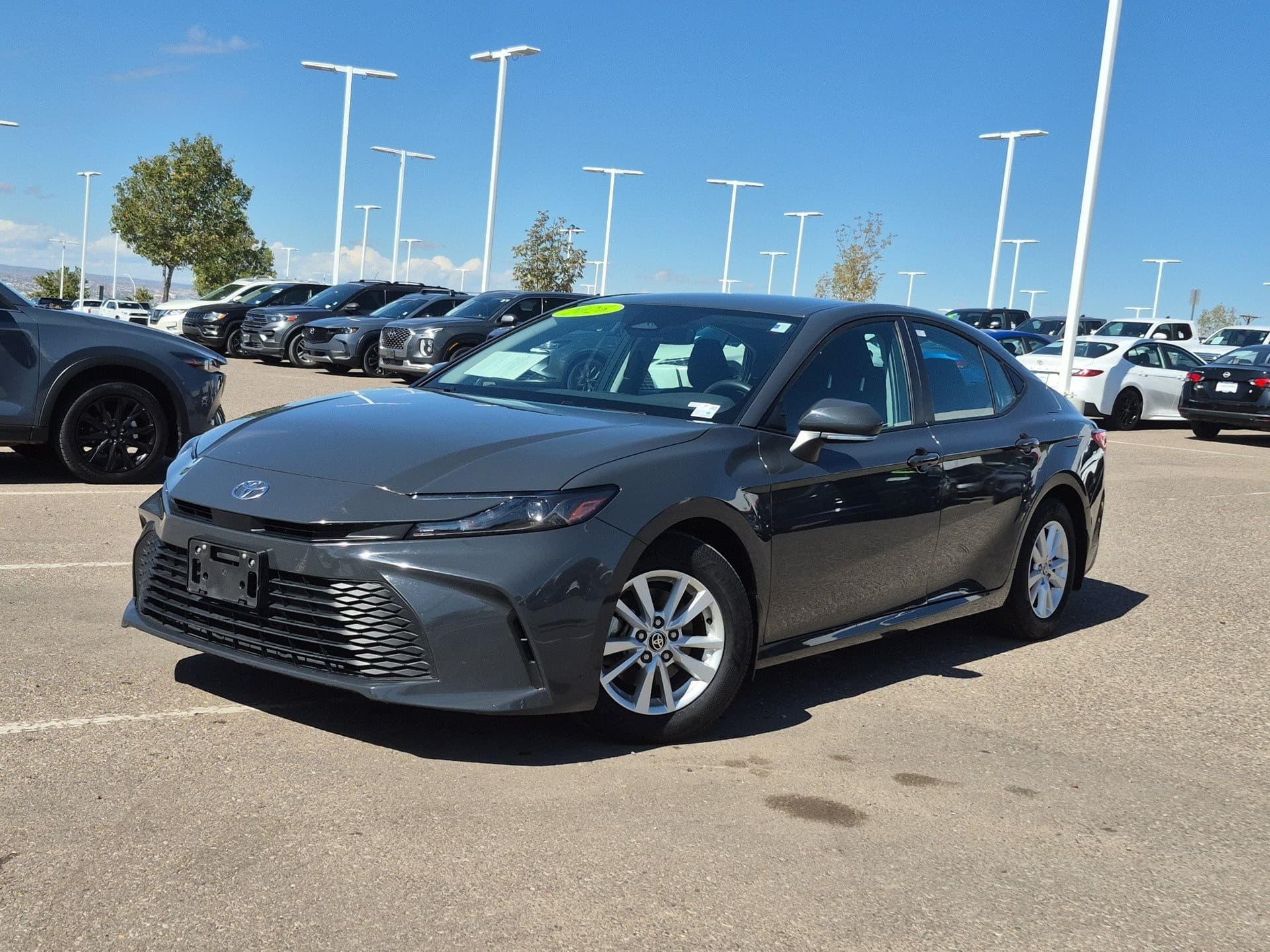 2026 Toyota Camry LE — photo 1 of 34