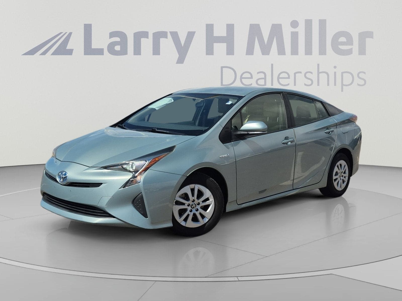 2016 Toyota Prius Two — photo 1 of 30