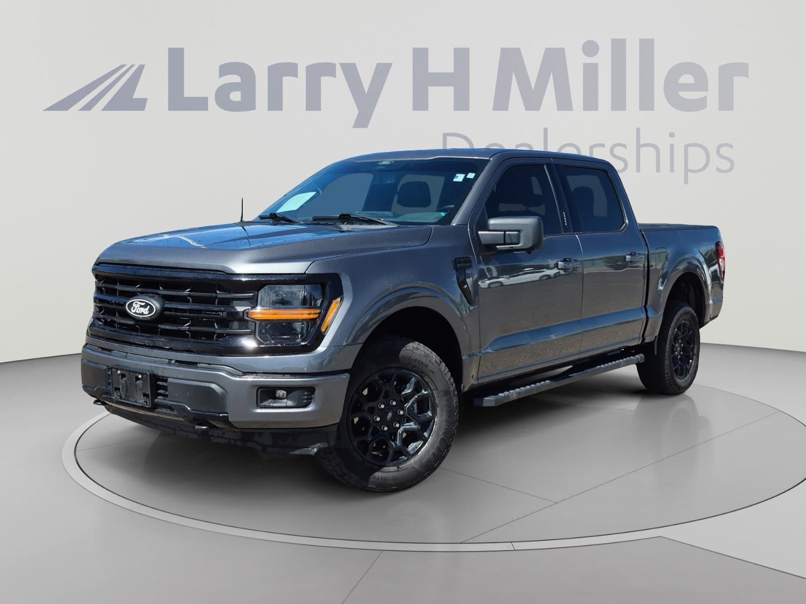 2024 Ford F-150 XLT — photo 1 of 34