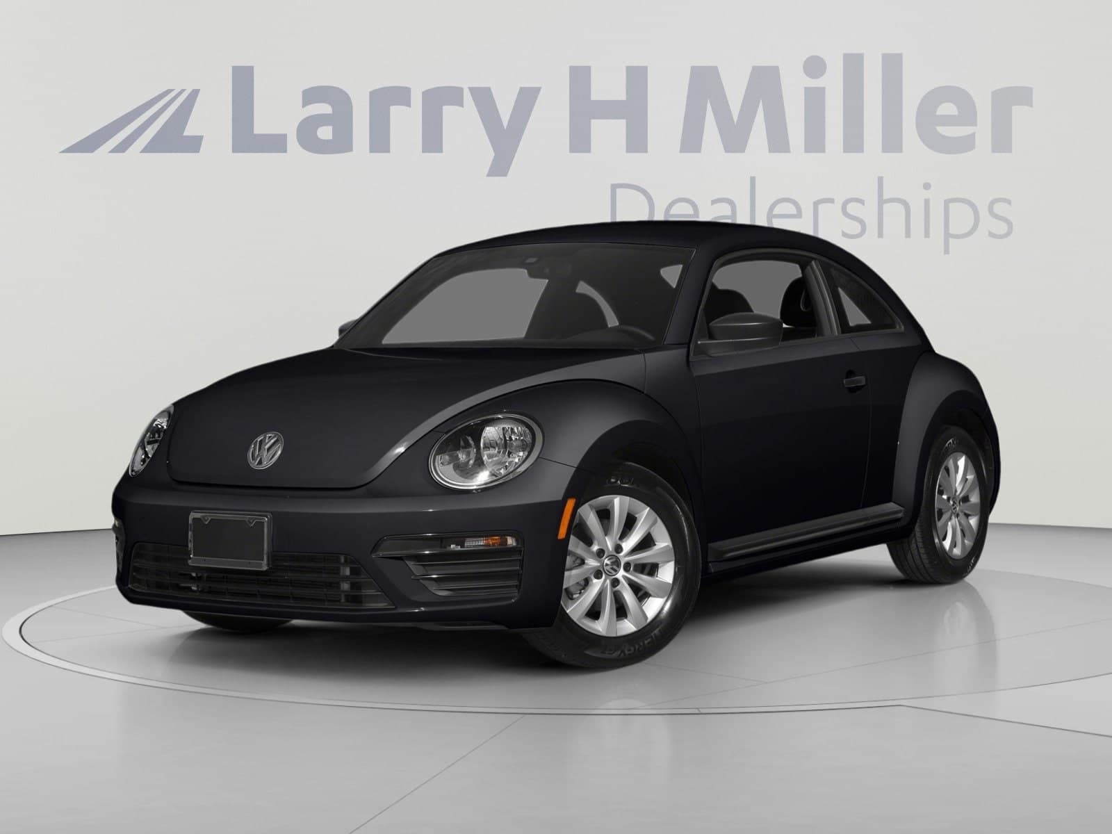 2018 Volkswagen Beetle Base — photo 1 of 10