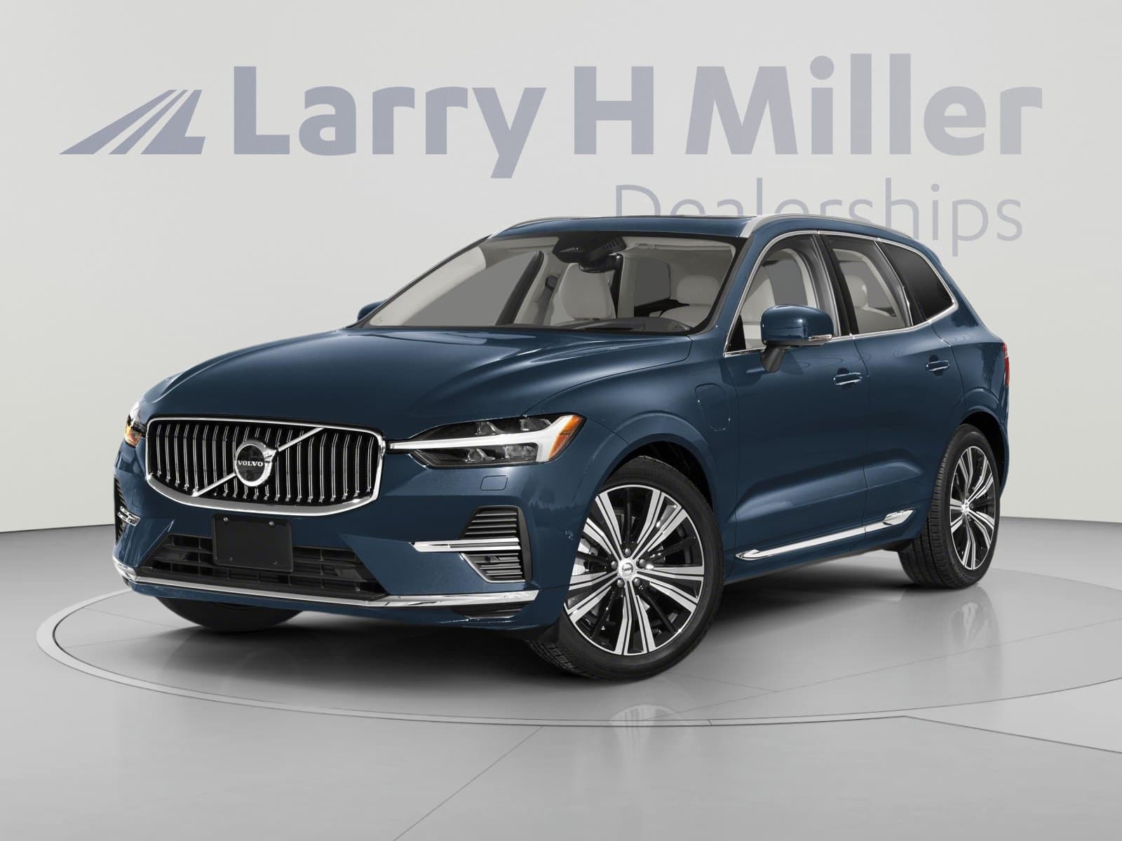 2024 Volvo XC60 Recharge Plug-In Hybrid Base — photo 1 of 11