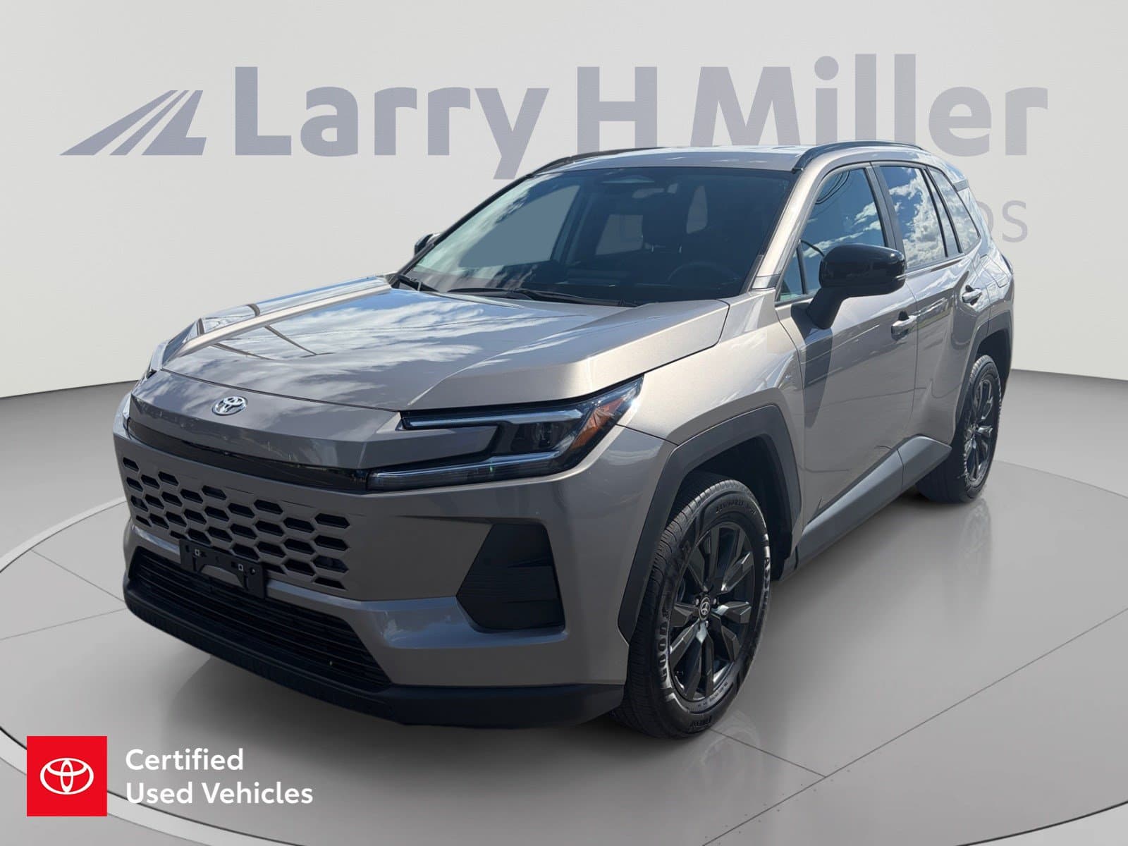 2026 Toyota RAV4 XLE Premium — photo 1 of 33