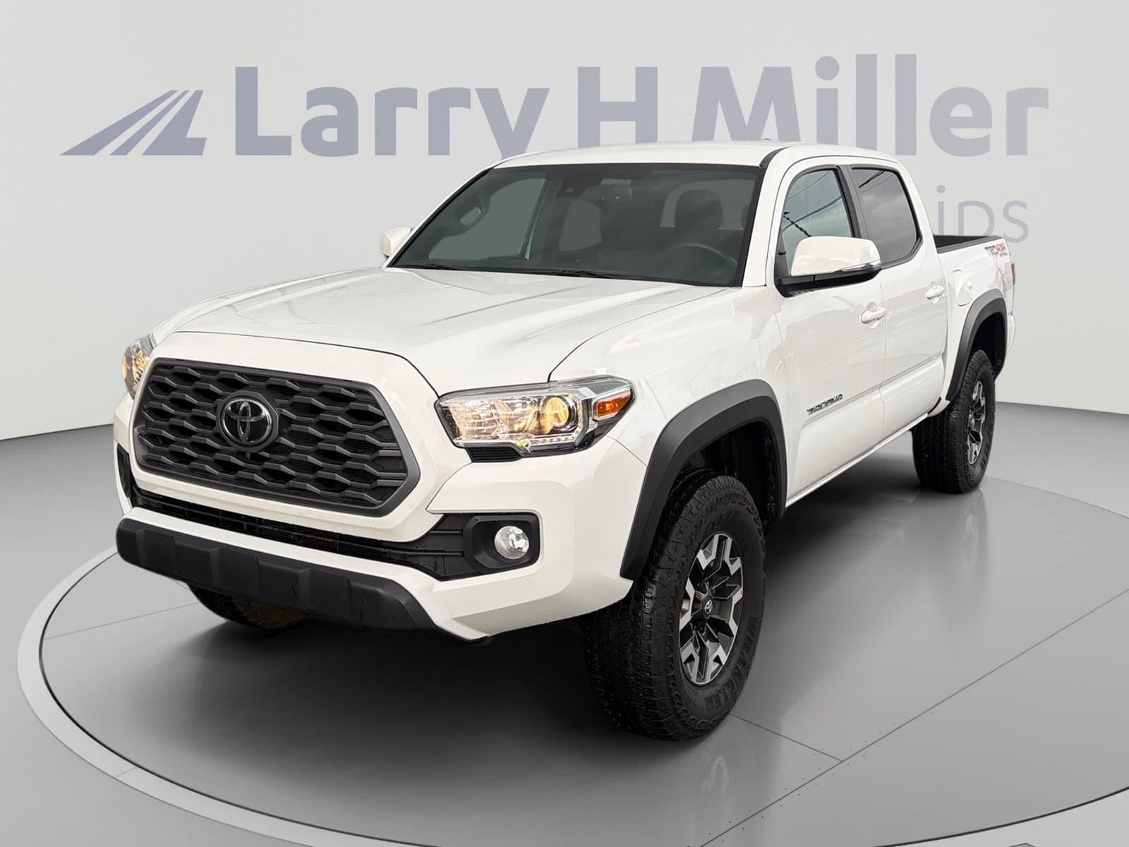 2023 Toyota Tacoma 4WD Base — photo 1 of 33