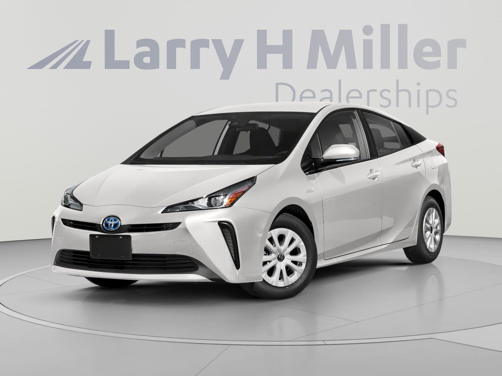 2019 Toyota Prius LE — photo 1 of 11