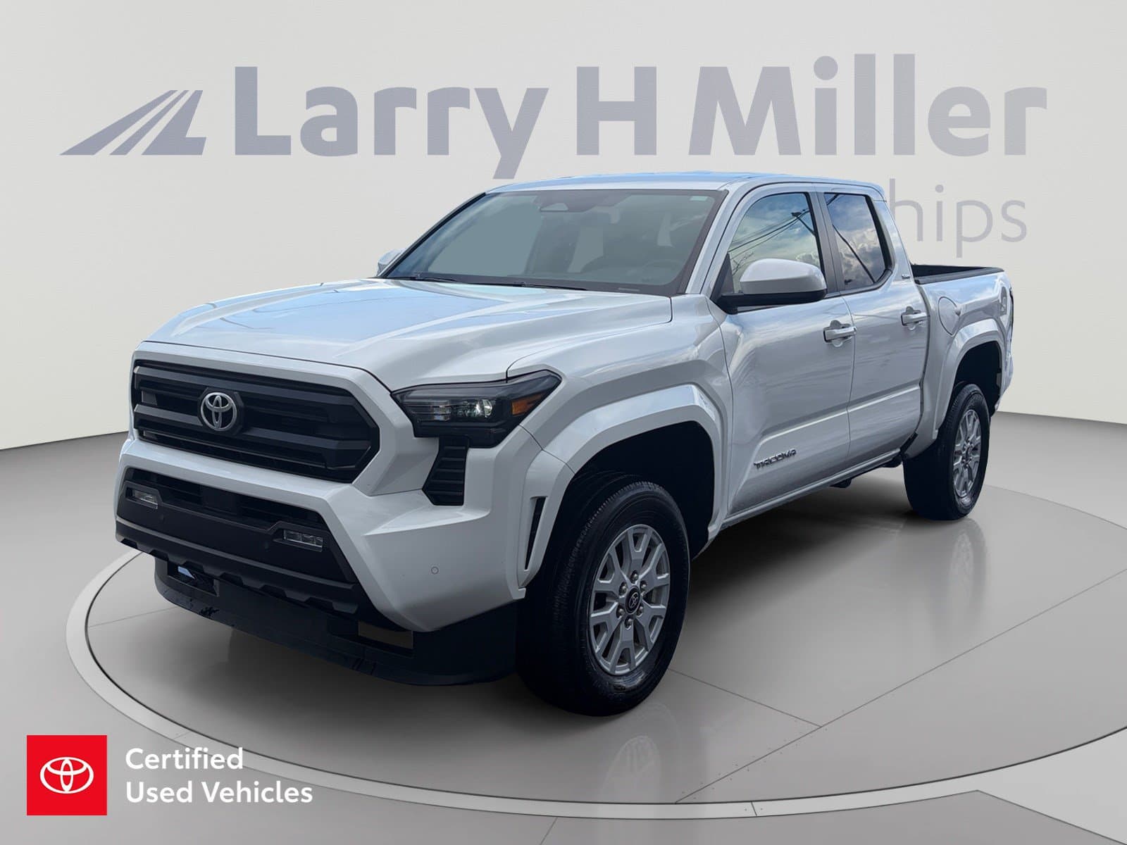 2025 Toyota Tacoma 4WD Base — photo 1 of 33