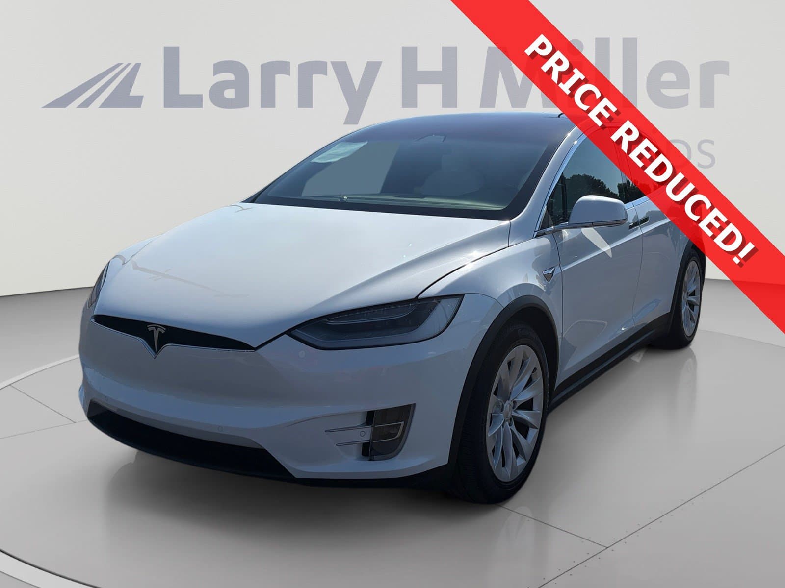 2021 Tesla Model X Long Range — photo 1 of 33