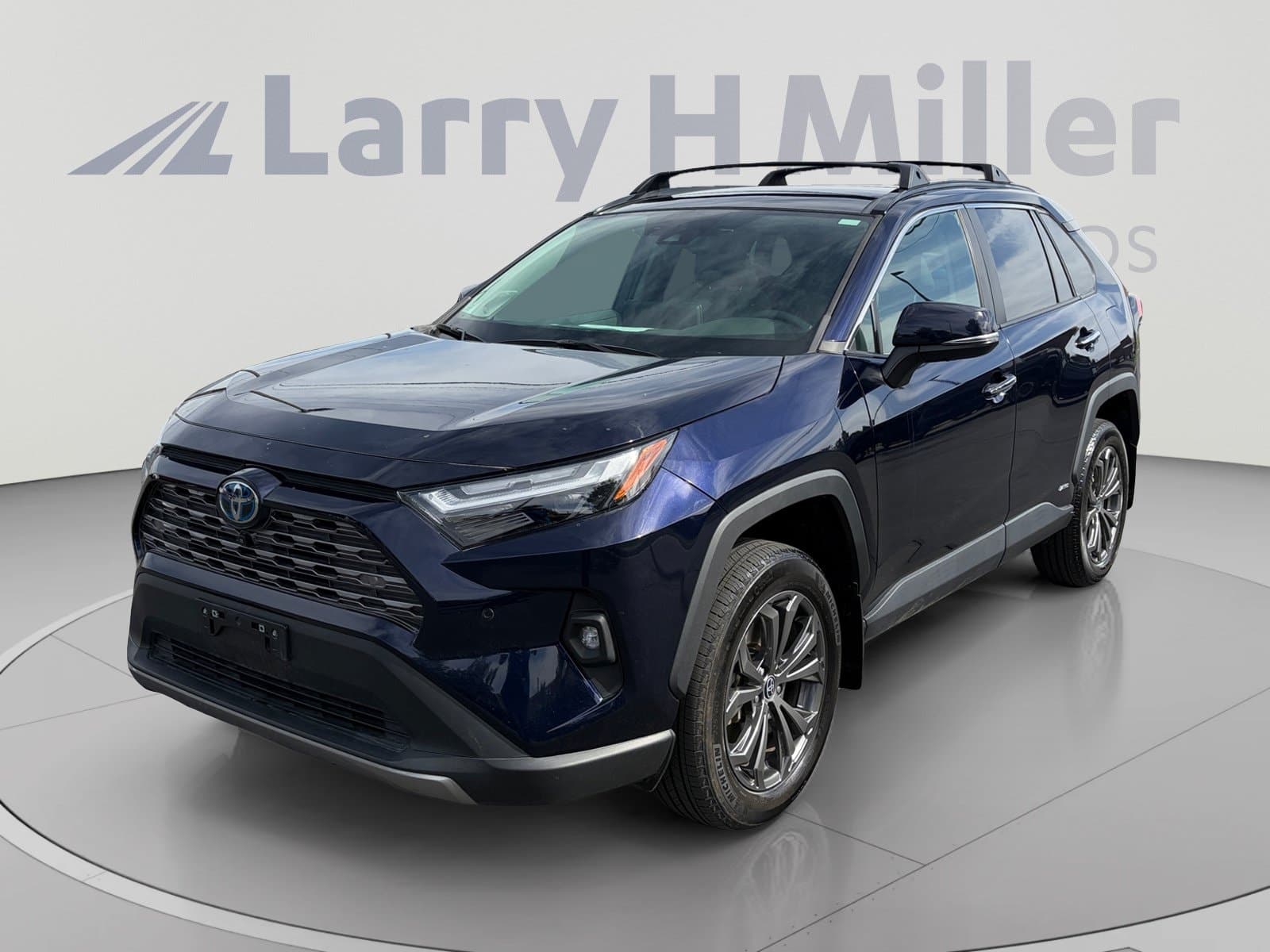2023 Toyota RAV4 Limited — photo 1 of 34