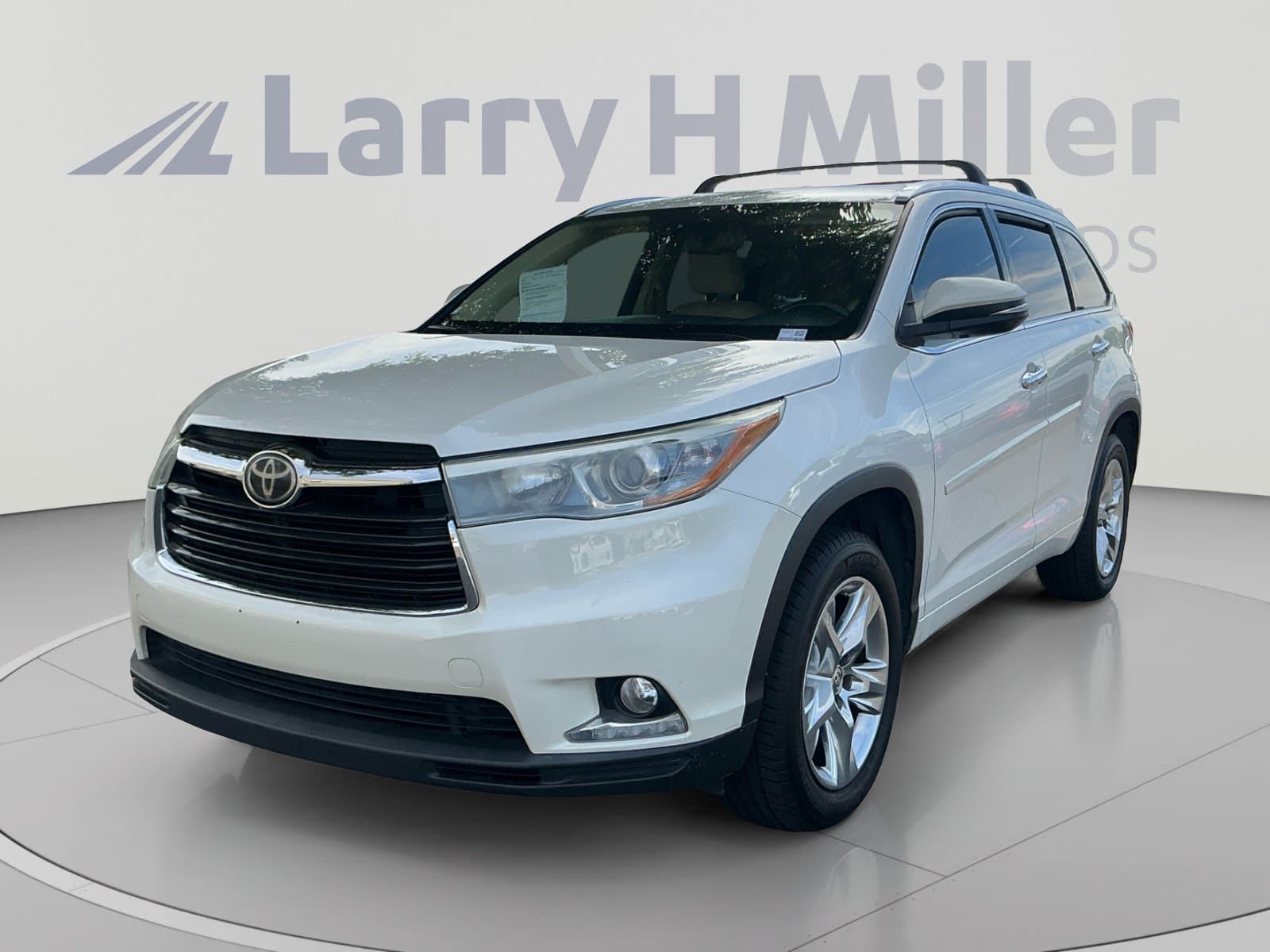 2015 Toyota Highlander Limited — photo 1 of 32