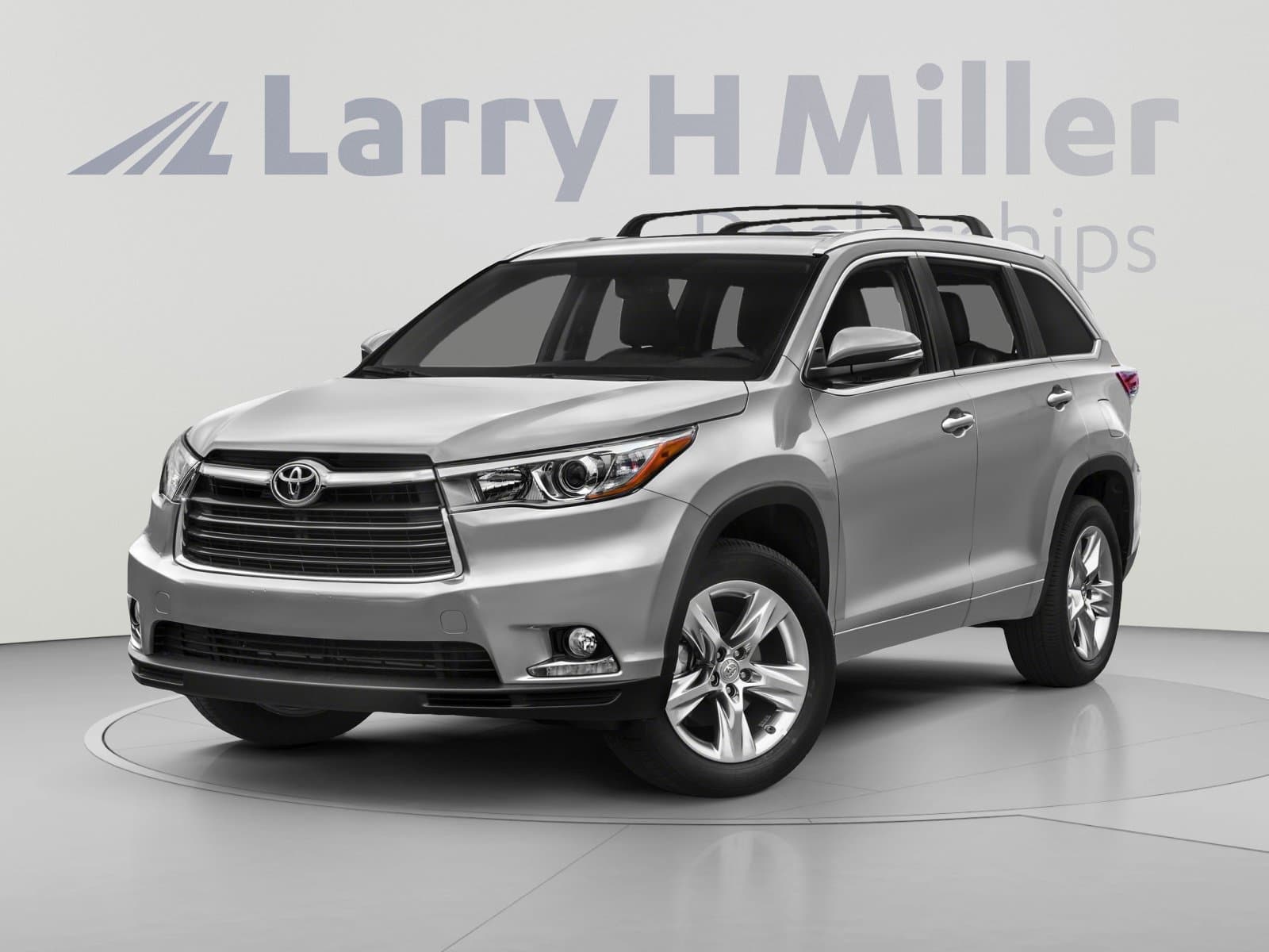 2015 Toyota Highlander Base — photo 1 of 14
