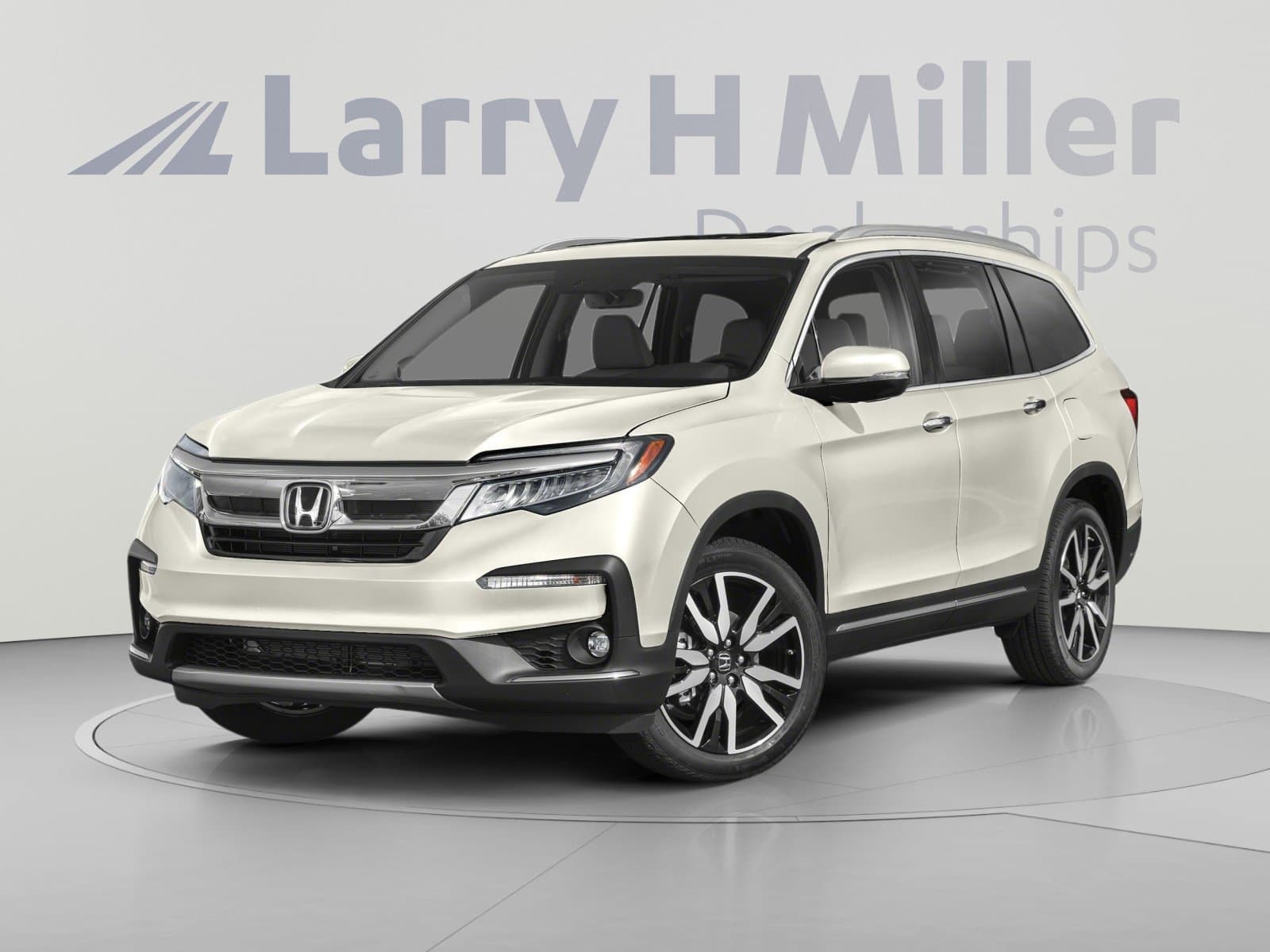 2019 Honda Pilot Touring 8-Passenger — photo 1 of 12