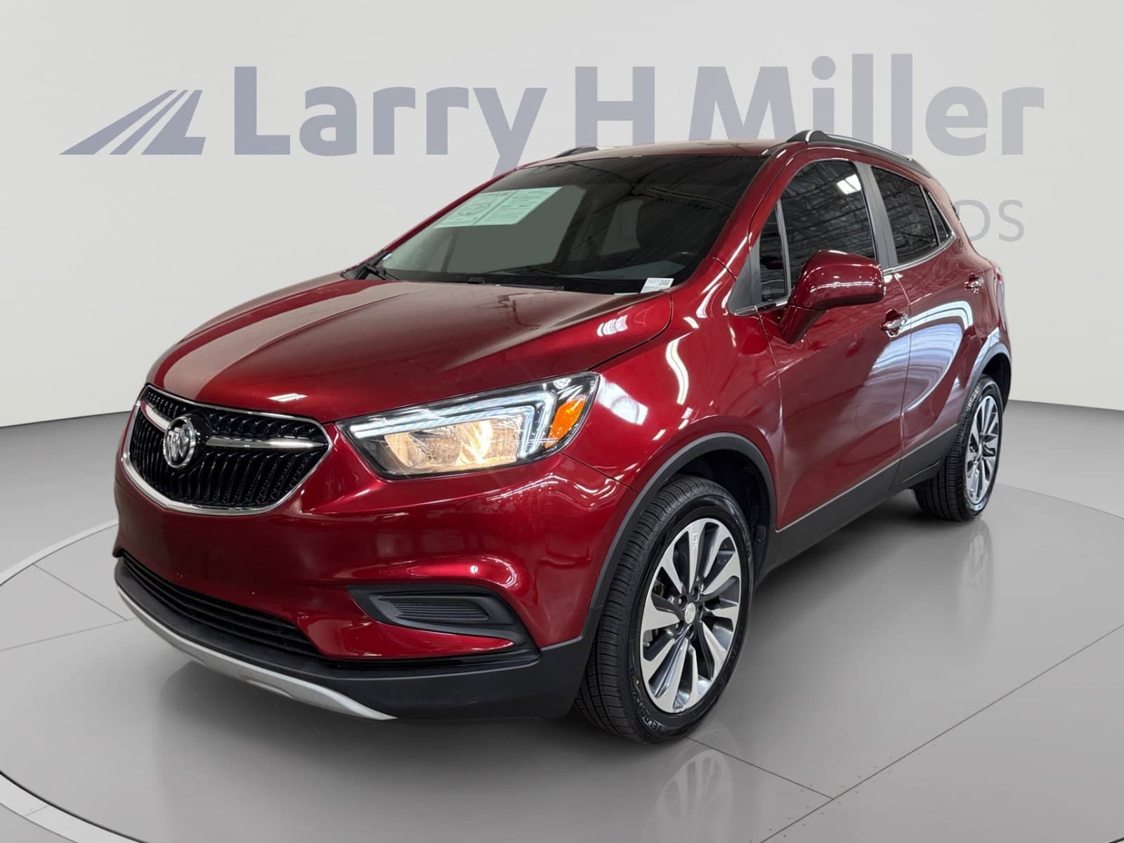 2022 Buick Encore Preferred — photo 1 of 35