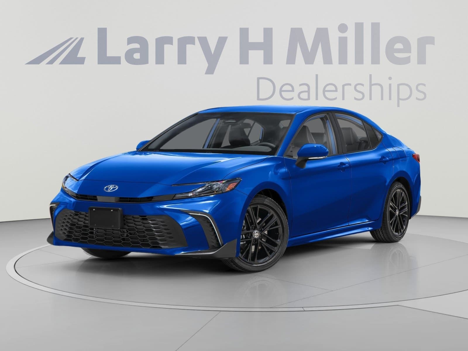 2025 Toyota Camry SE — photo 1 of 11