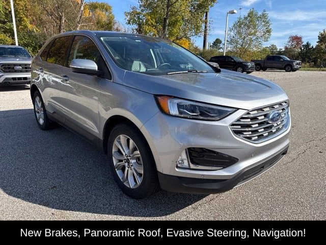 2023 Ford Edge Titanium — photo 1 of 12