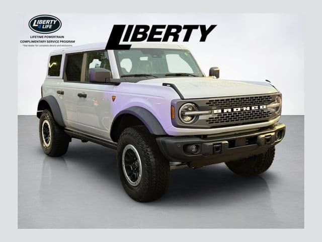 2026 Ford Bronco Badlands — photo 1 of 44
