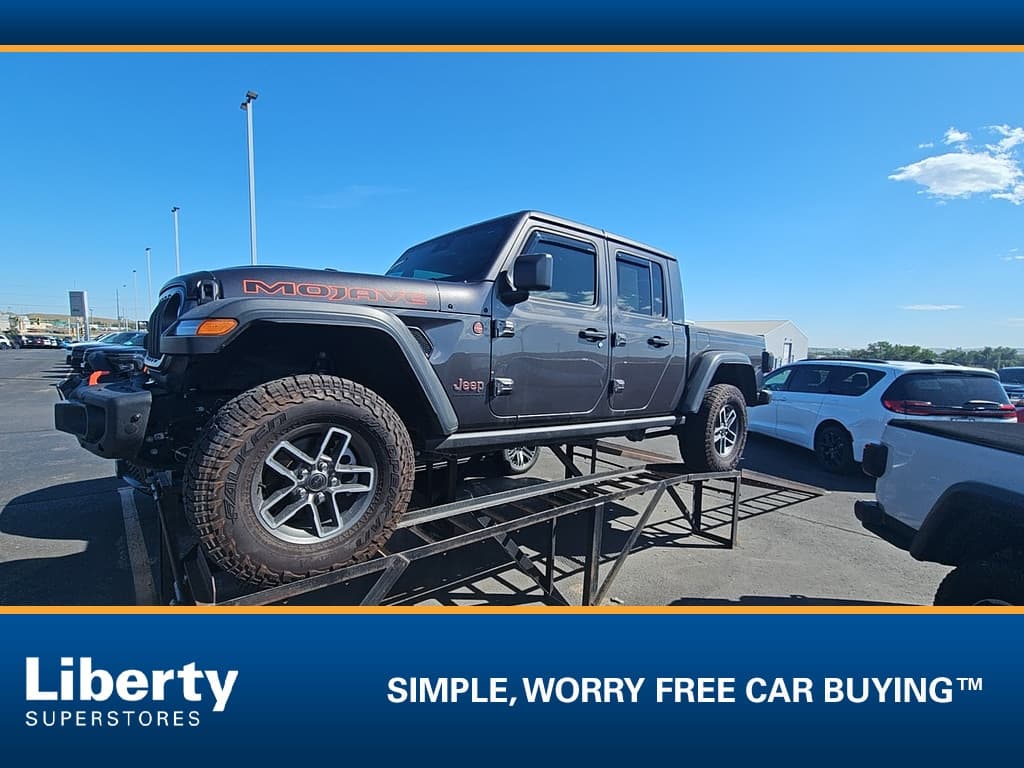 2025 Jeep Gladiator Mojave — photo 1 of 4