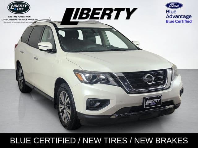 2017 Nissan Pathfinder SL — photo 1 of 35