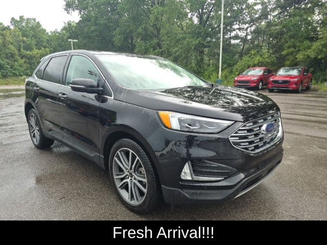 2024 Ford Edge Titanium — photo 1 of 13