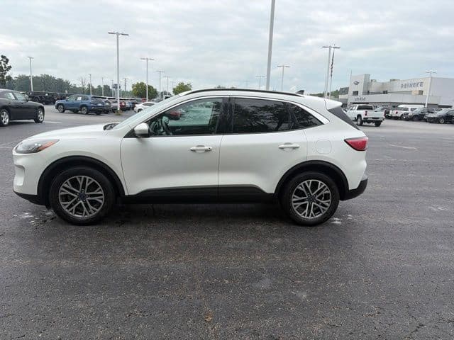 2020 Ford Escape SEL — photo 1 of 16