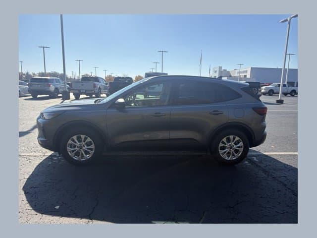 2025 Ford Escape Active — photo 1 of 16