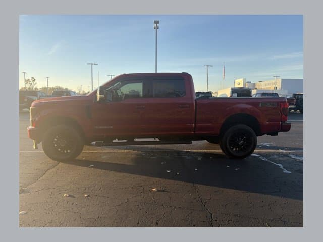 2022 Ford Super Duty F-250 SRW LARIAT — photo 1 of 19