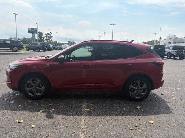 2023 Ford Escape ST-Line — photo 1 of 16