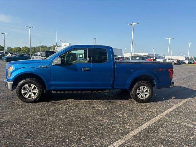2015 Ford F-150 XLT — photo 1 of 17