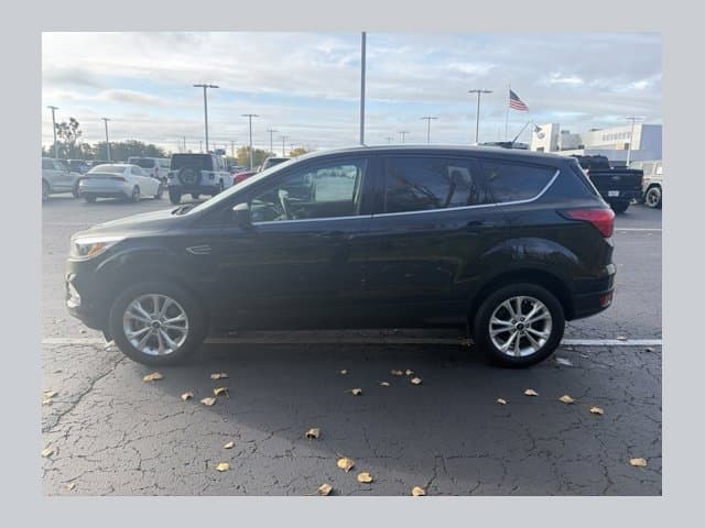 2019 Ford Escape SE — photo 1 of 18