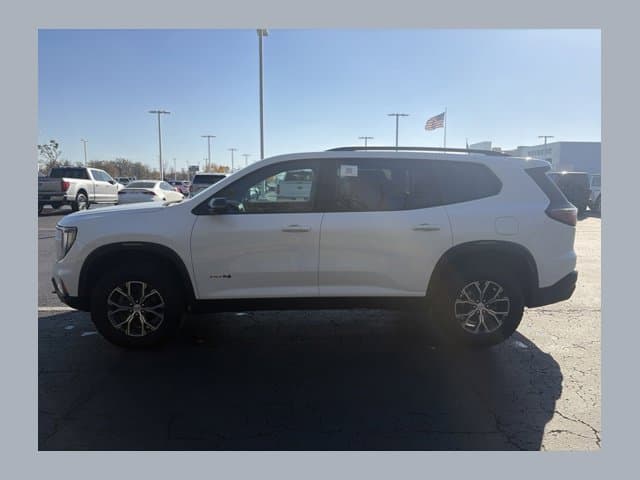 2024 GMC Acadia AWD AT4 — photo 1 of 18