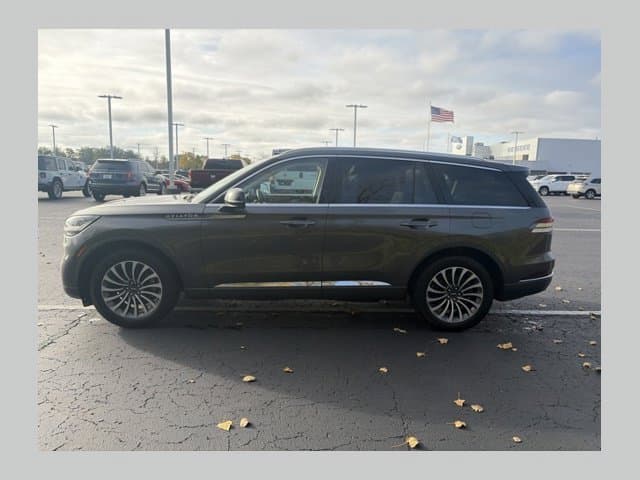 2020 Lincoln Aviator Reserve — photo 1 of 17