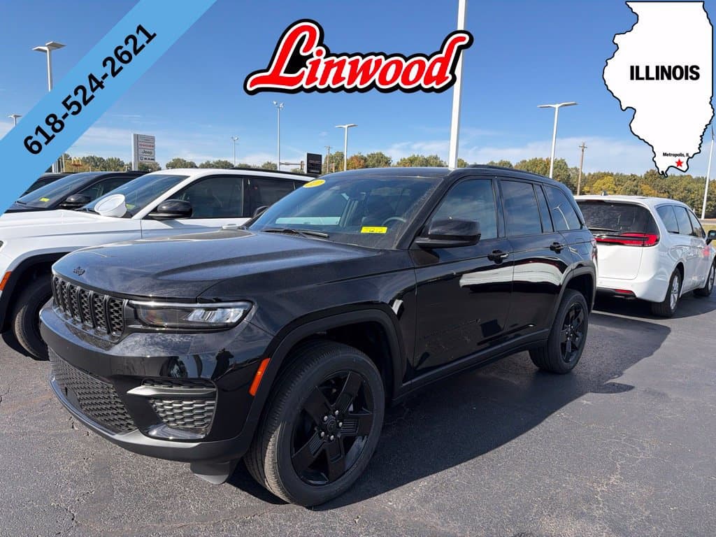 2027 Jeep Grand Cherokee Laredo — photo 1 of 46