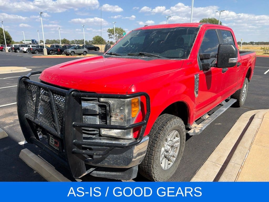 2017 Ford Super Duty F-250 SRW Base — photo 1 of 10