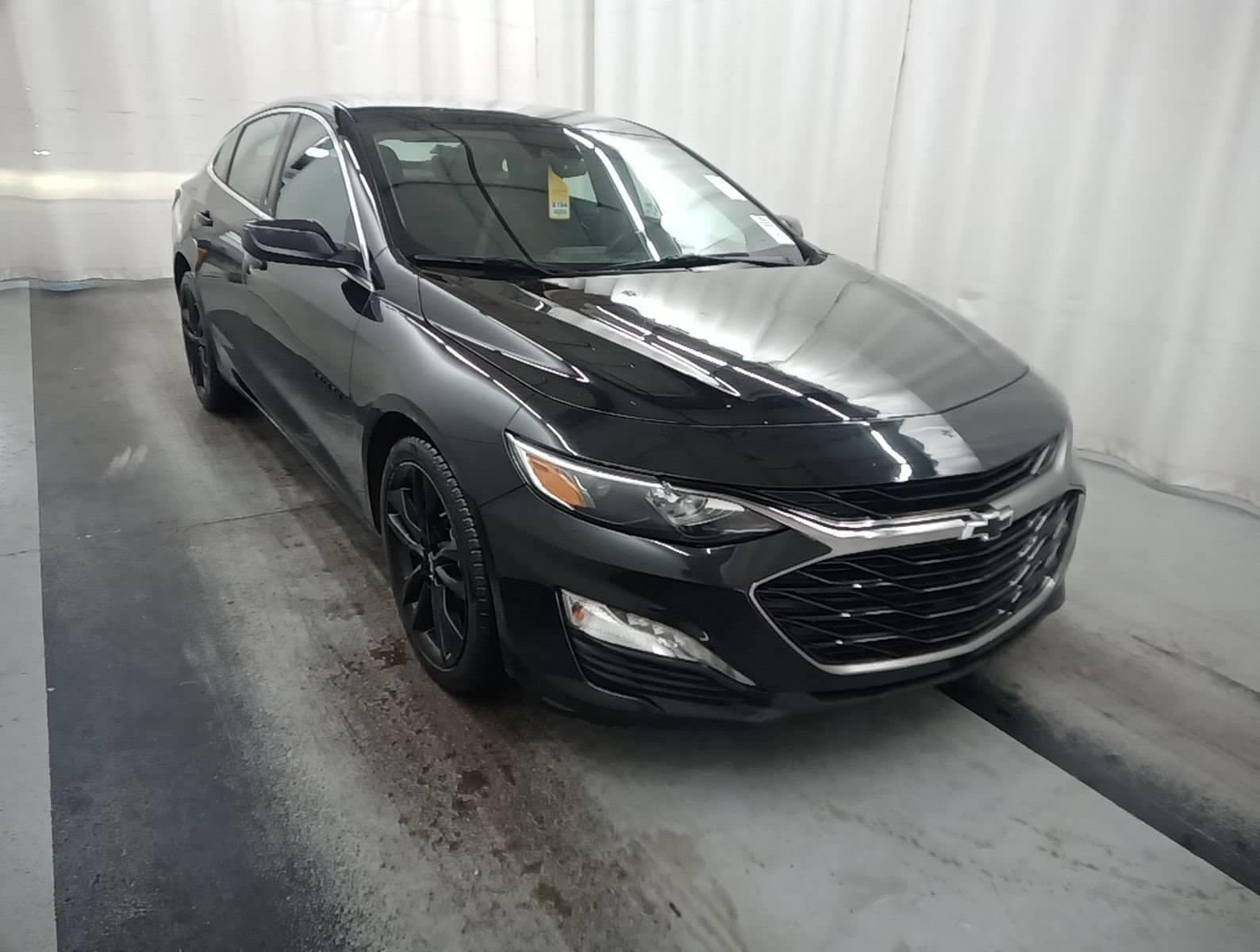 2024 Chevrolet Malibu 1LT — photo 1 of 8