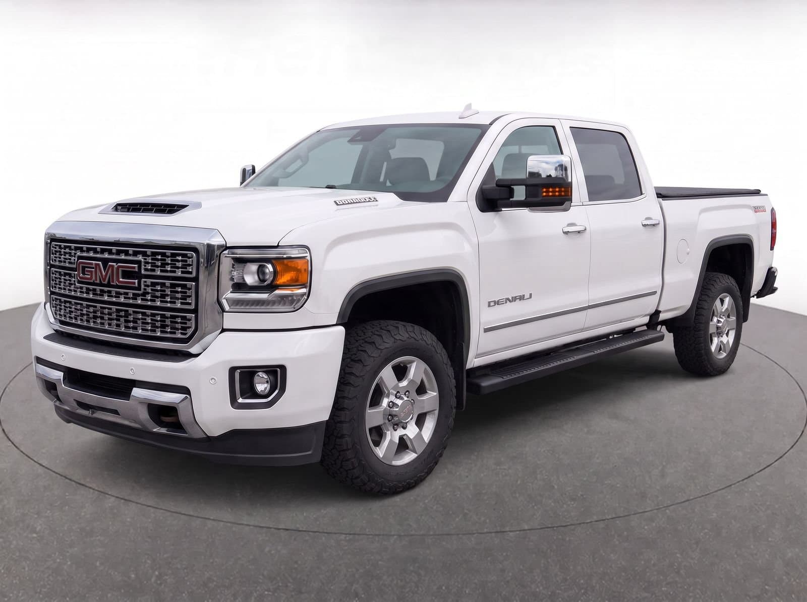 2018 GMC Sierra 3500HD Denali — photo 1 of 8