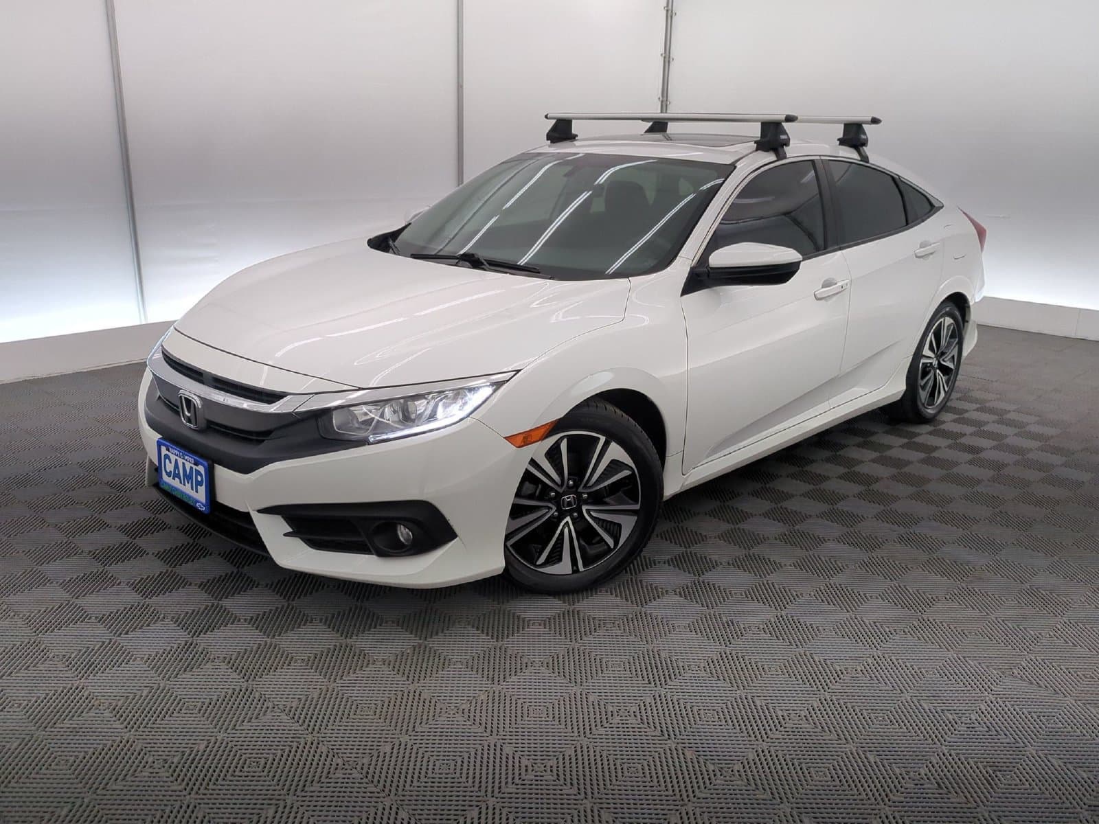 2017 Honda Civic Sedan EX-T — photo 1 of 35