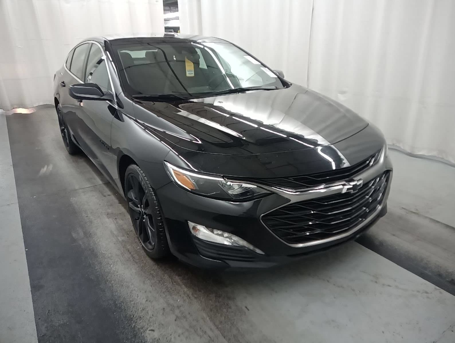 2024 Chevrolet Malibu 1LT — photo 1 of 8