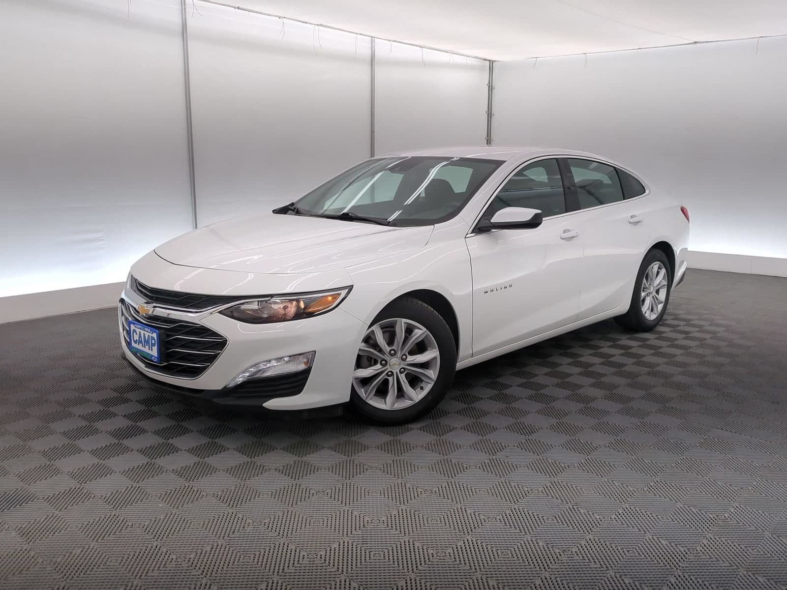 2023 Chevrolet Malibu LT — photo 1 of 34